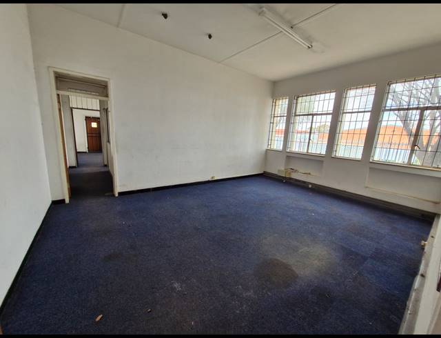 1,563M² WAREHOUSE FOR SALE IN BENROSE
